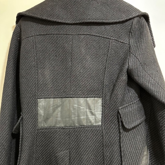 NWOT Stunning Designer Mackage Black Coat in Medium - Picture 5 of 14